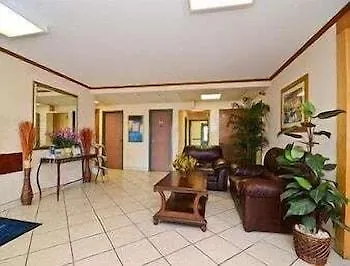 Hotel Baymont By Wyndham Decatur