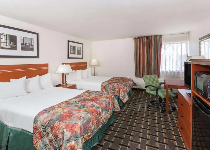 Hotel Baymont By Wyndham Decatur
