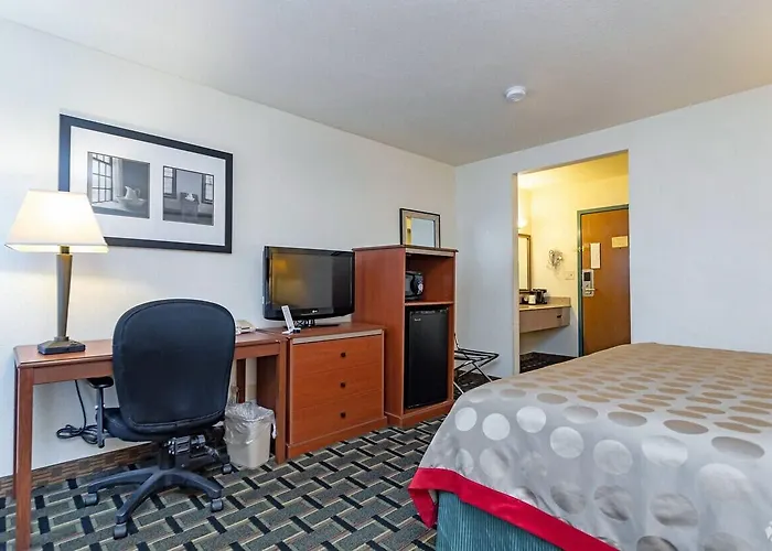 Hotel Baymont By Wyndham 2*
