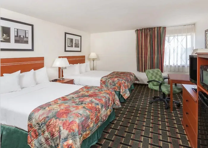 Baymont By Wyndham Hotel Decatur